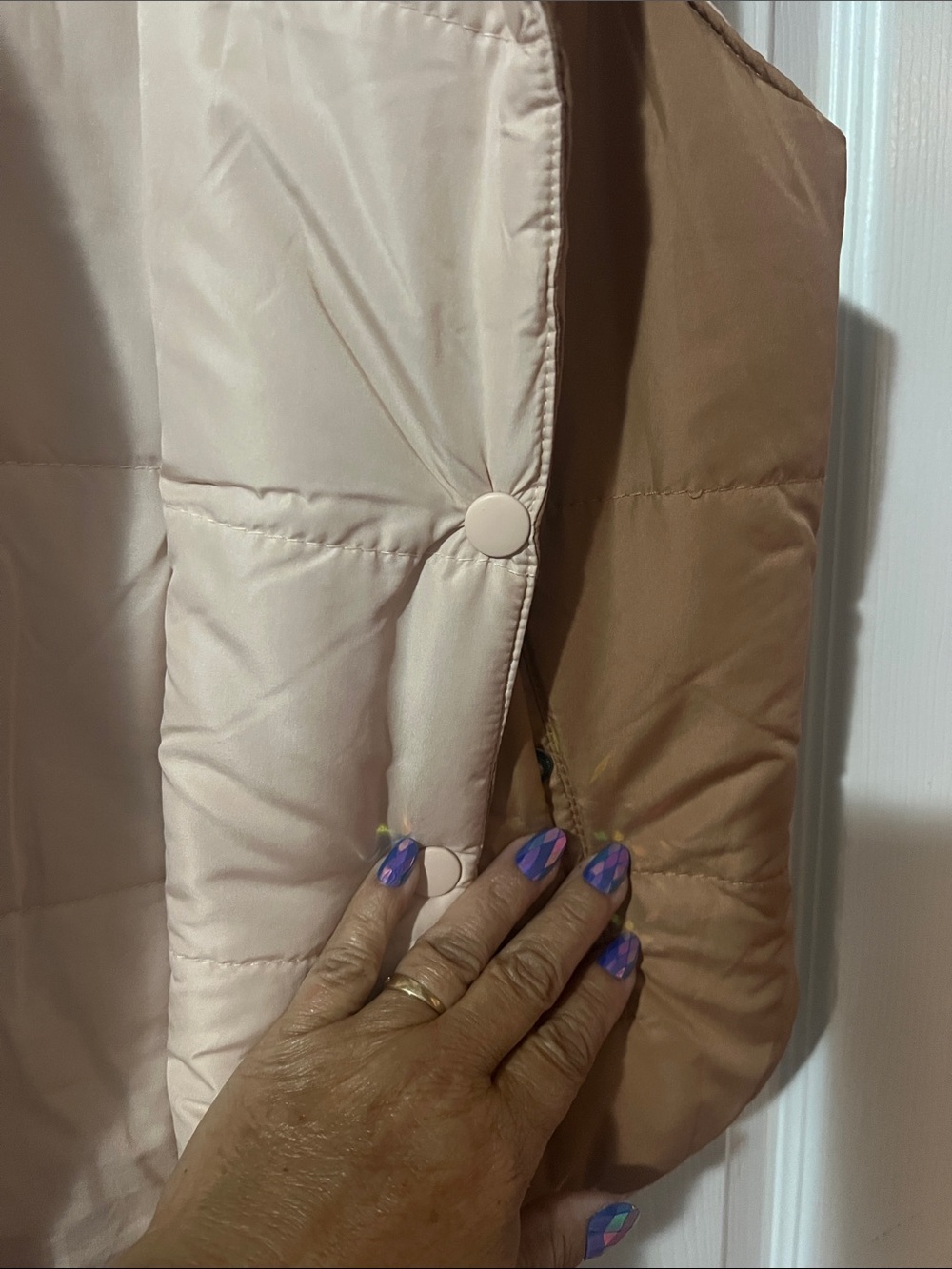 Reversible Quilted Puffer Vest in Camel & light Pink - Picture 2 of 5